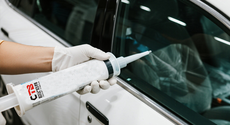 耐高溫聚氨酯結構膠粘接不牢是什么原因